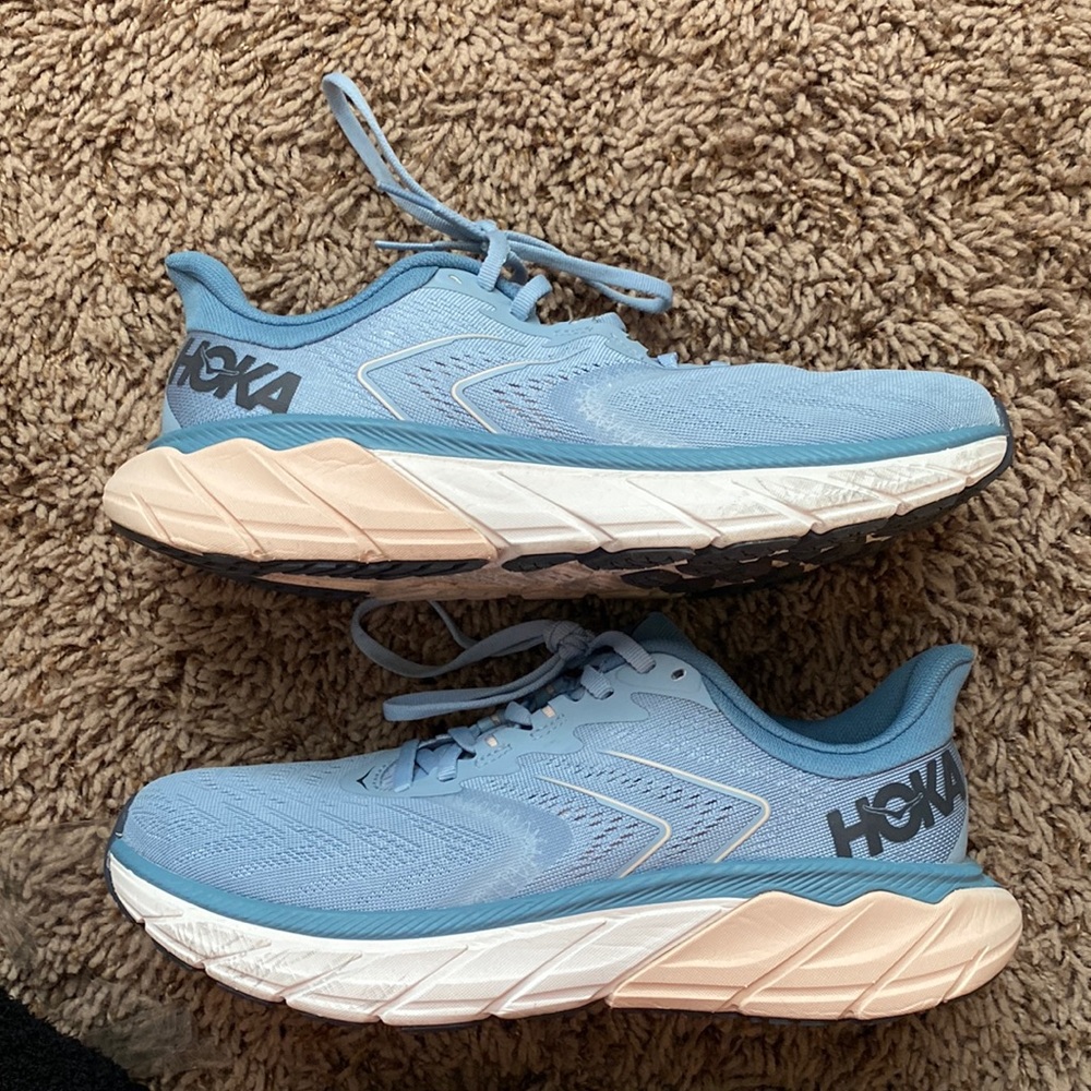 Arahi 5 HOKA shoe